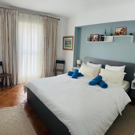 Aquamarina Sea View Apartment เบนัลมาเดนา ภายนอก รูปภาพ